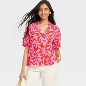 A New Day Button-Up Leaf-Print Shirt